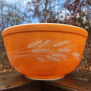 Vintage Pyrex Autumn Harvest Wheat Pattern 2.5 Quart Bowl #403